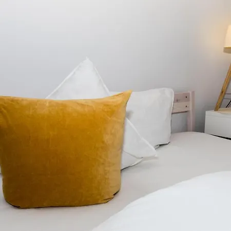 Macho Apartment *