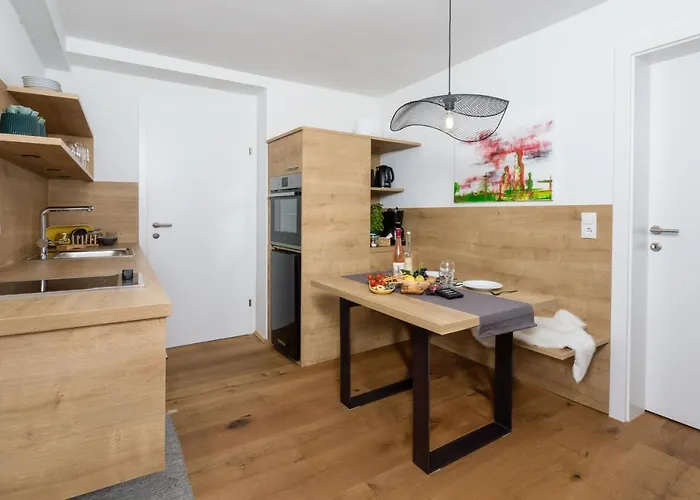 Macho * インスブルック